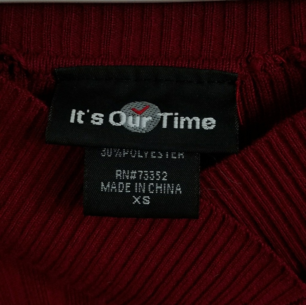 Deep Red Shallow V Neck Sweater - Picture 4 of 5